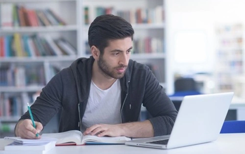Benefits of Pursuing Your Business Degree Online